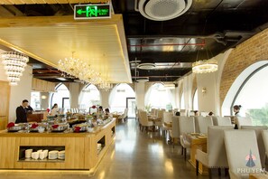 Desayuno buffet incluido todos los días
