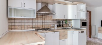 Appartement de vacances 'Appartamento Lucia' avec balcon privé et Wi-Fi.