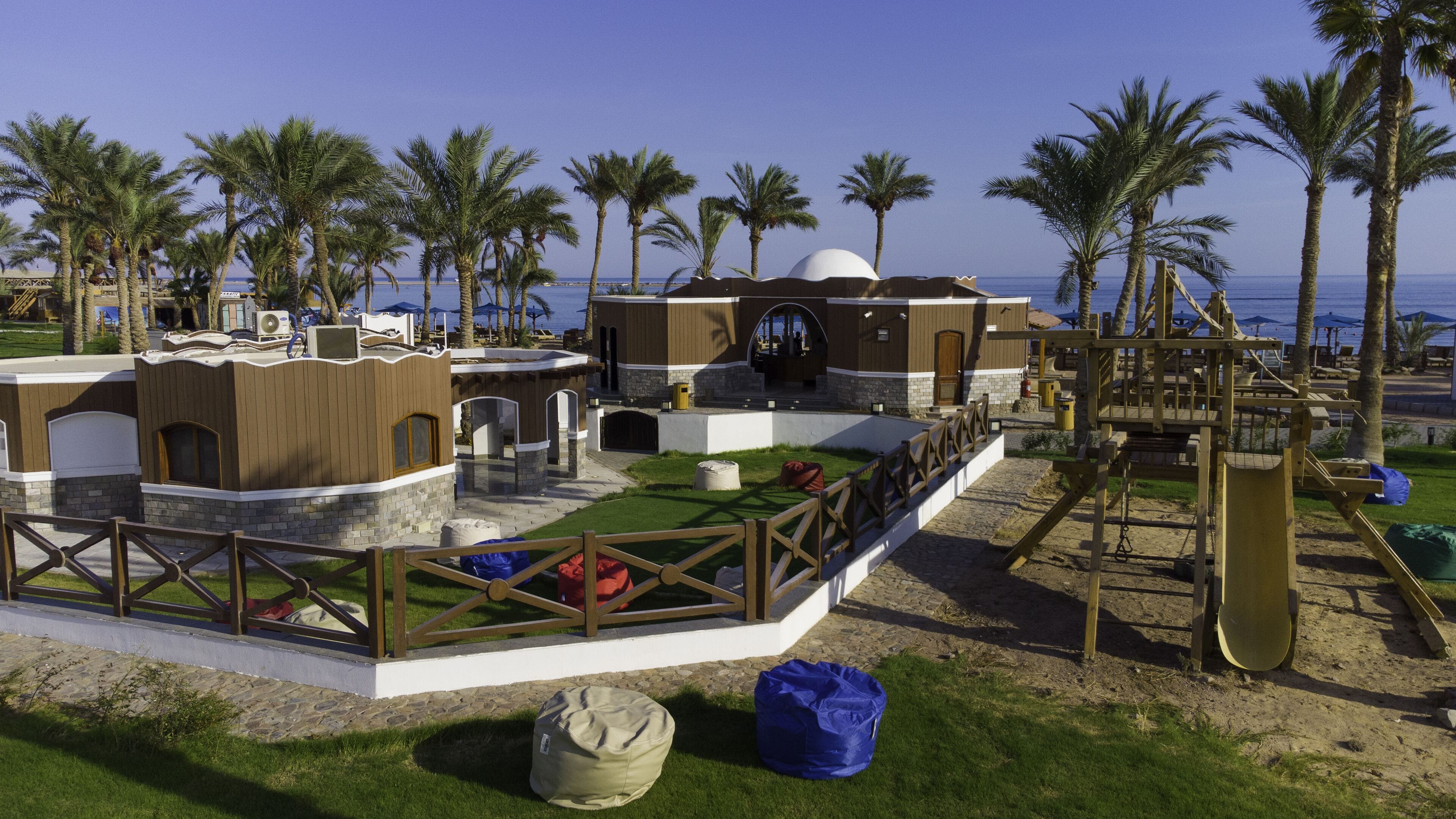 Área de juegos infantiles al aire libre