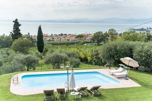 Piscina all'aperto