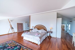 4 Schlafzimmer, Reisekinderbett, kostenloses WLAN