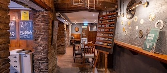 The Snooty Fox