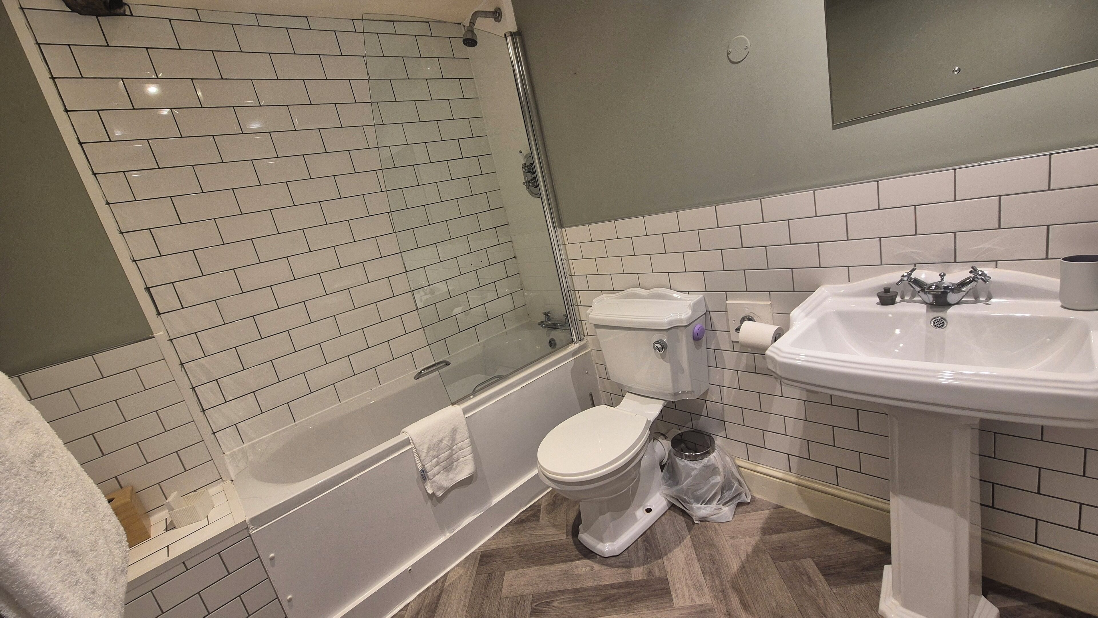 Double Room (Room 3) | Bathroom