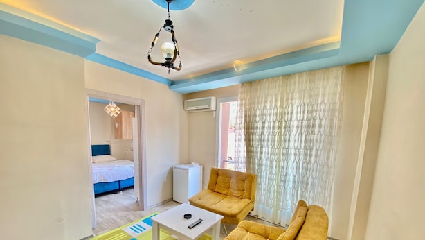 Hypo-allergenic bedding, free WiFi, bed sheets - TO WİSTOM HOME OTEL (Izmir)
