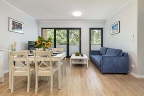 Dining - Little Laguna | 4 guests | Pet-friendly | Parking (Miedzywodzie)