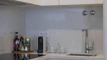 Modern Studio in Downtown Lisbon | Private kitchen | Espresso maker, fridge, microwave, stovetop