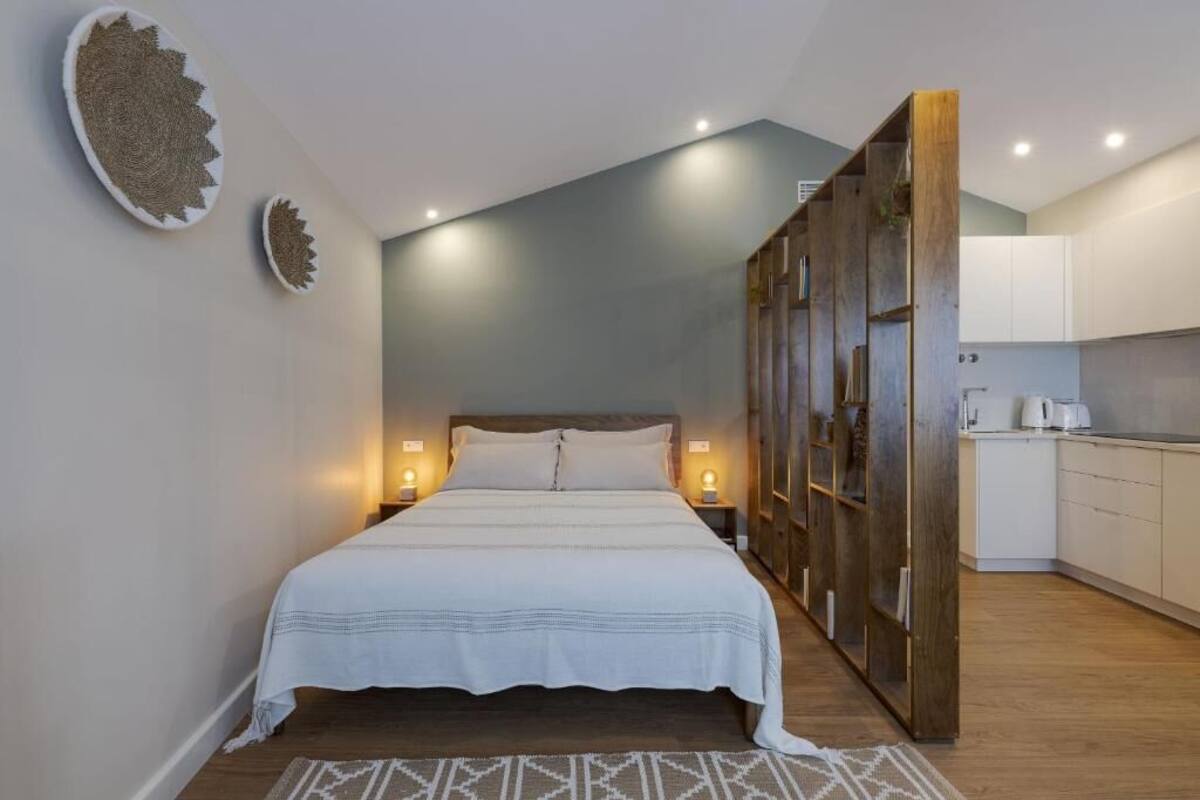 Modern Studio in Downtown Lisbon | In-room safe, blackout drapes, iron/ironing board