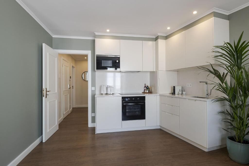 Refurbished Apartment in Traditional Neighborhood | Private kitchen