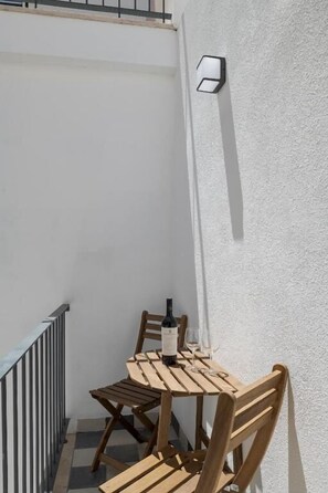 Unique Apartment in Traditional Neighborhood | Terrasse/Patio