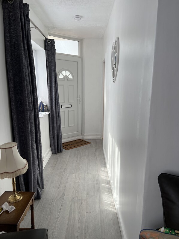 House, 2 Queen Beds | Interior - Medway House Chatham (Chatham)