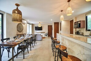 Deluxe Διαμέρισμα, 2 Υπνοδωμάτια | Τραπεζαρία