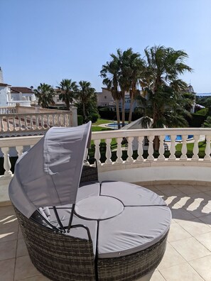 Terrace/patio - Villa 'Casa Luzia' with Sea and Mountain View & Shared Pool (Miami Playa)