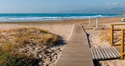 Holiday Home 'Villa in Cullera Valencia' with Mountain View, Pool & Wi-Fi