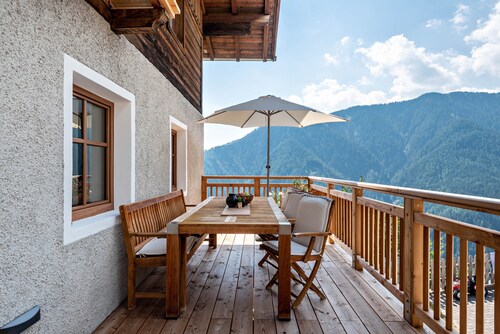 Ferienwohnung 'Sparberhof - Floriani' mit Bergblick, offener Terrasse und WLAN