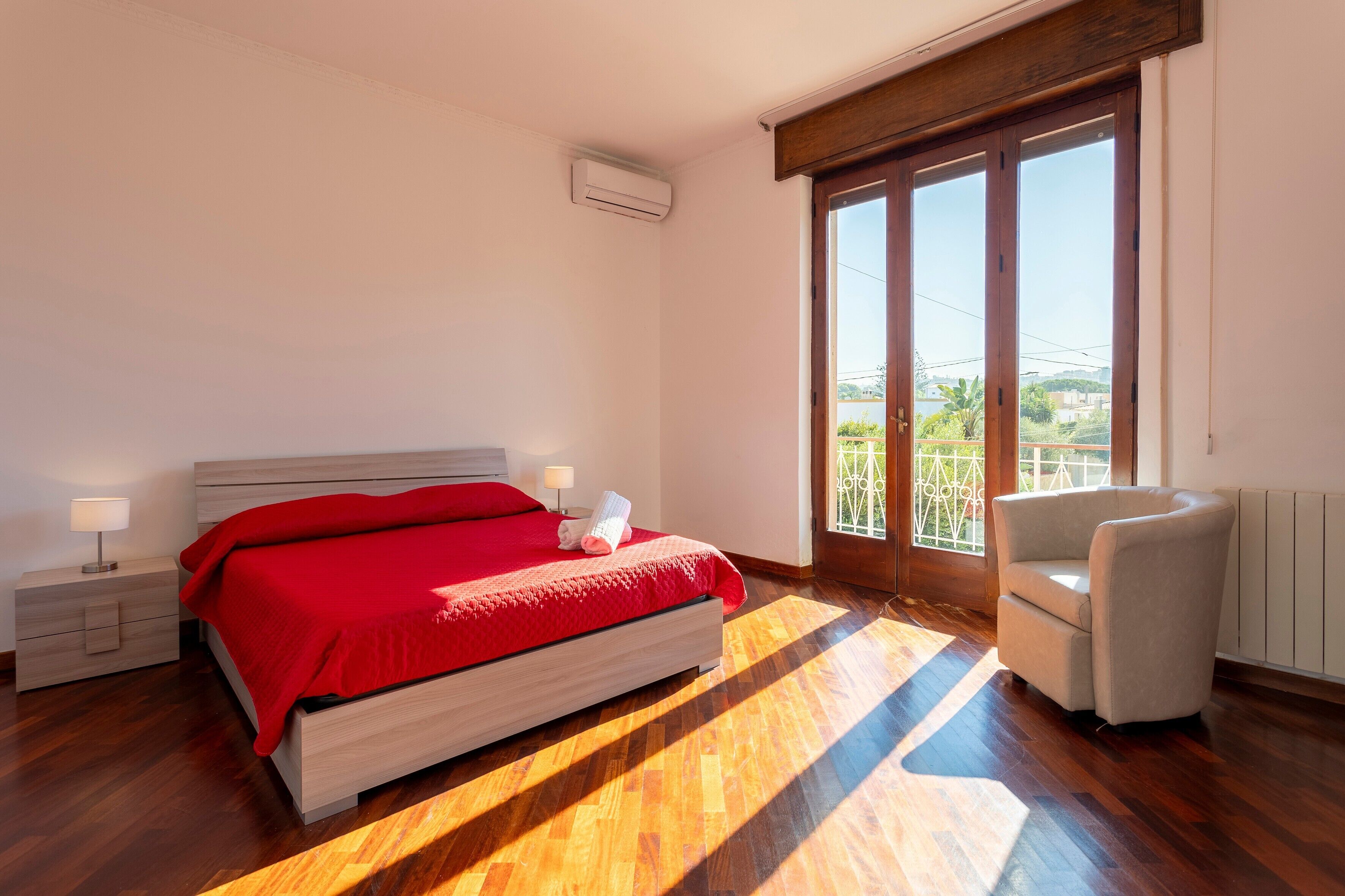 5 camere, ferro/asse da stiro, Wi-Fi gratuito, lenzuola