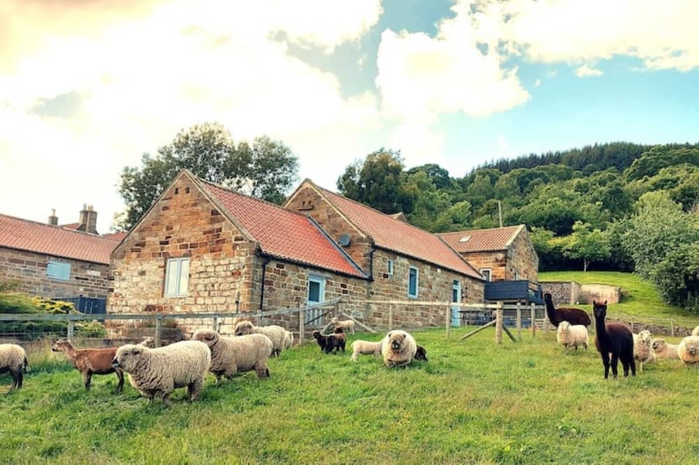 Luddie's Country Cottages - Rose Cottage