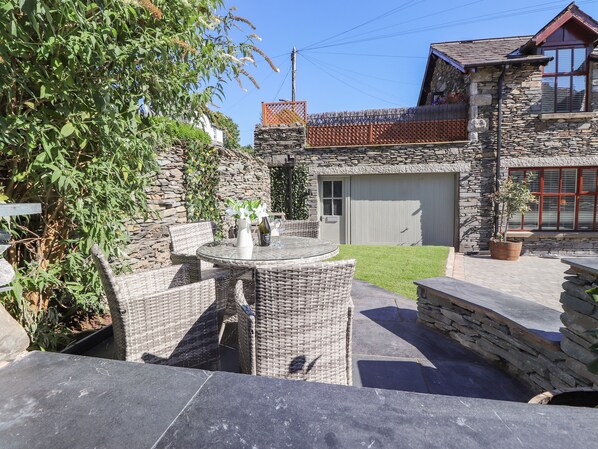 Cottage | Interior