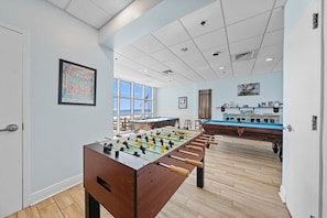 Games room - Crystal Shores West 1207-Don't Wait any Longer! Hit that Book Now Button and Gra (Gulf Shores)
