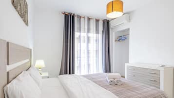 1 chambre, fer et planche Ă repasser, Wi-Fi gratuit, draps fournis