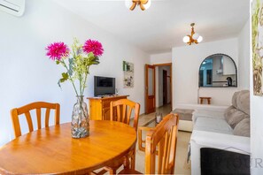 TV - Inftour Medici Apartamento (Calp)