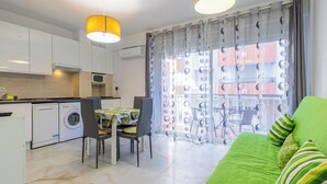 TV - Inftour Stefano Apartamento (Calp)