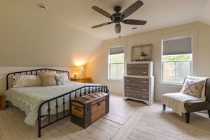 5 Schlafzimmer, Bügeleisen/Bügelbrett, kostenloses WLAN, Bettwäsche