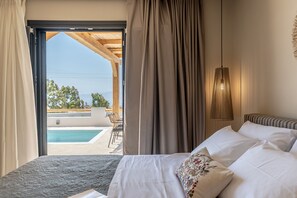 4 室のベッドルーム、セーフティボックス (室内)、WiFi、ベッドシーツ