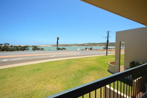 Riverview Holiday Apt Waterfront  26 - 1st Floor - Kalbarri WA