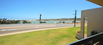 Riverview Holiday Apt Waterfront 26 - 1st Floor - Kalbarri WA