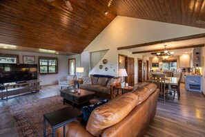 Smart TV, fireplace - Overlook Echo Lake, Fish, Hike, Secluded, Close to Town (Pagosa Springs)