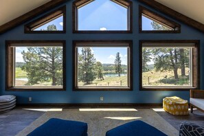Interior - Overlook Echo Lake, Fish, Hike, Secluded, Close to Town (Pagosa Springs)
