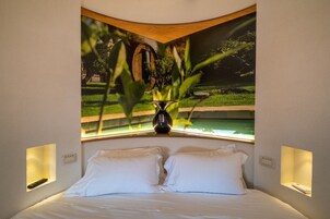 Deluxe Room | Premium bedding, minibar, in-room safe, soundproofing