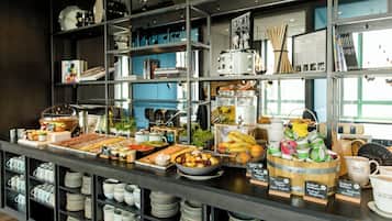 Tägliches kontinentales Frühstück gegen Gebühr
