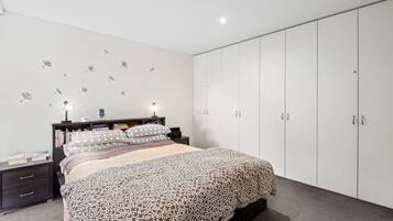 3 makuuhuonetta, Wi-Fi