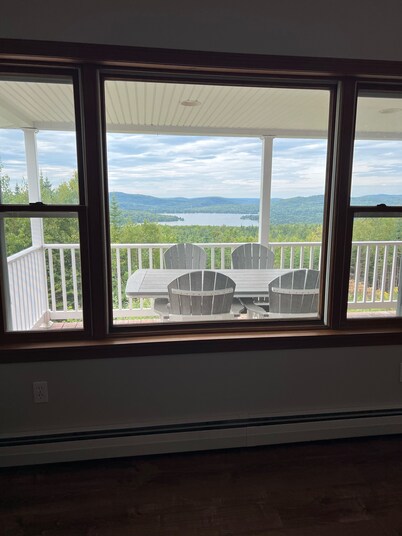 Back Lake Views! Sleeps 12, Flat Rate, Direct ATV & Private Snowmobile Access!