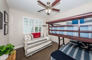 4 bedrooms, iron/ironing board, free WiFi, bed sheets