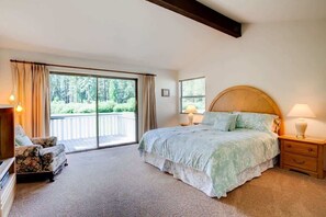 4 bedrooms, iron/ironing board, WiFi, bed sheets - Views to the golf course (Sleeps 10!) - 10 Aspen C (Blairsden)