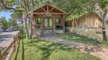 House, 1 Bedroom | Property grounds