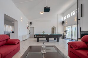 Spielezimmer