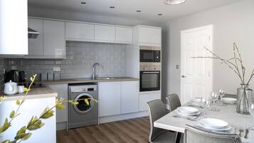 Réfrigérateur, four, plaque de cuisson, lave-vaisselle