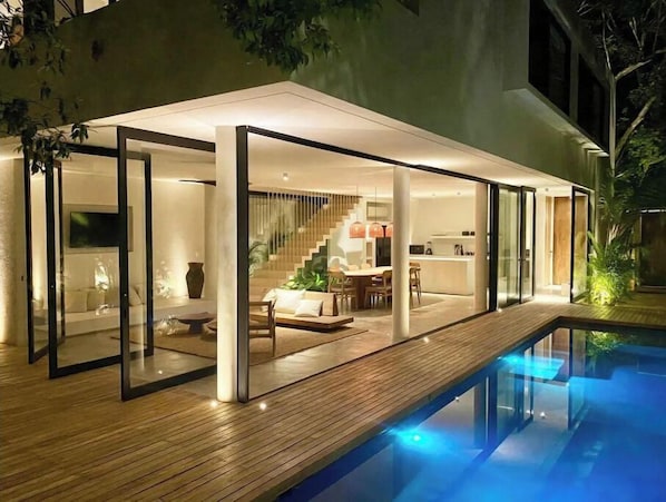 Piscine extérieure