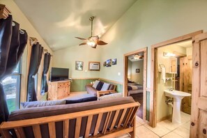 1 bedroom, iron/ironing board, WiFi, bed sheets