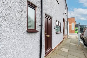 Exterior detail - Amazing house with central location. (Darlington)