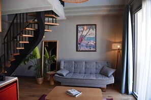 Suite | 1 Schlafzimmer, hochwertige Bettwaren, Schreibtisch