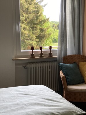 3 bedrooms, desk, travel cot, free WiFi