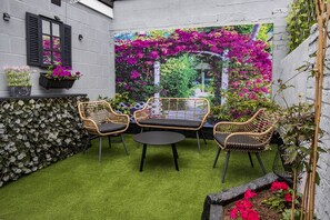 Maison Luxe, salle de bains privée (The Callies) | Jardin