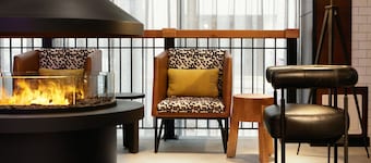 Moxy Richmond Downtown