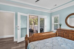 3 habitaciones, tabla de planchar con plancha, internet y ropa de cama 