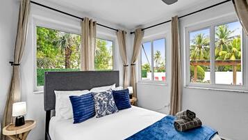 8 habitaciones, escritorio, tabla de planchar con plancha y wifi gratis