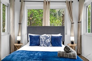 8 habitaciones, escritorio, tabla de planchar con plancha y wifi gratis 